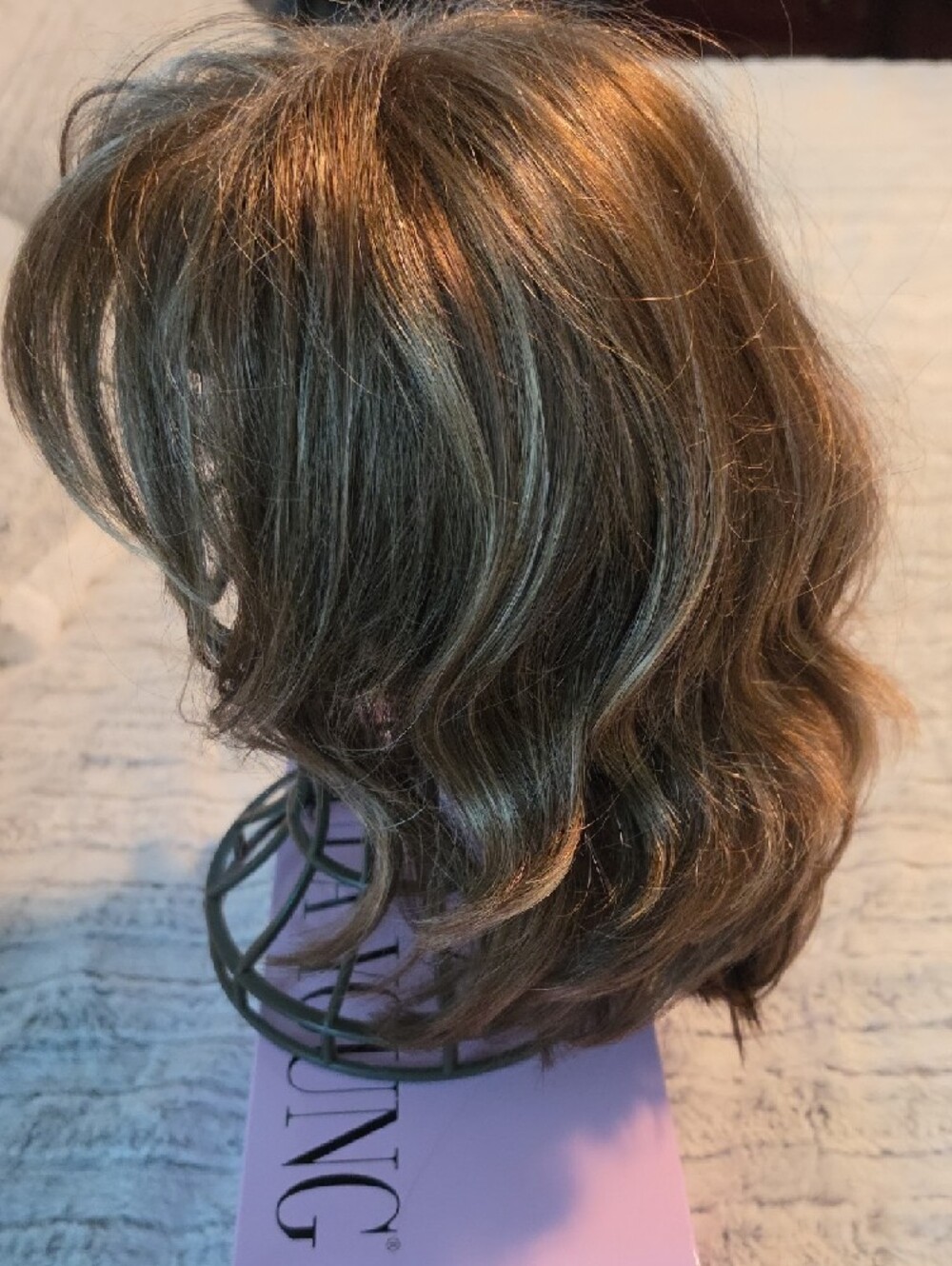 Paula Young Kaia-A Short Layered Synthetic Wig in Light Brown - 5/17/88 - Picture 5 of 6